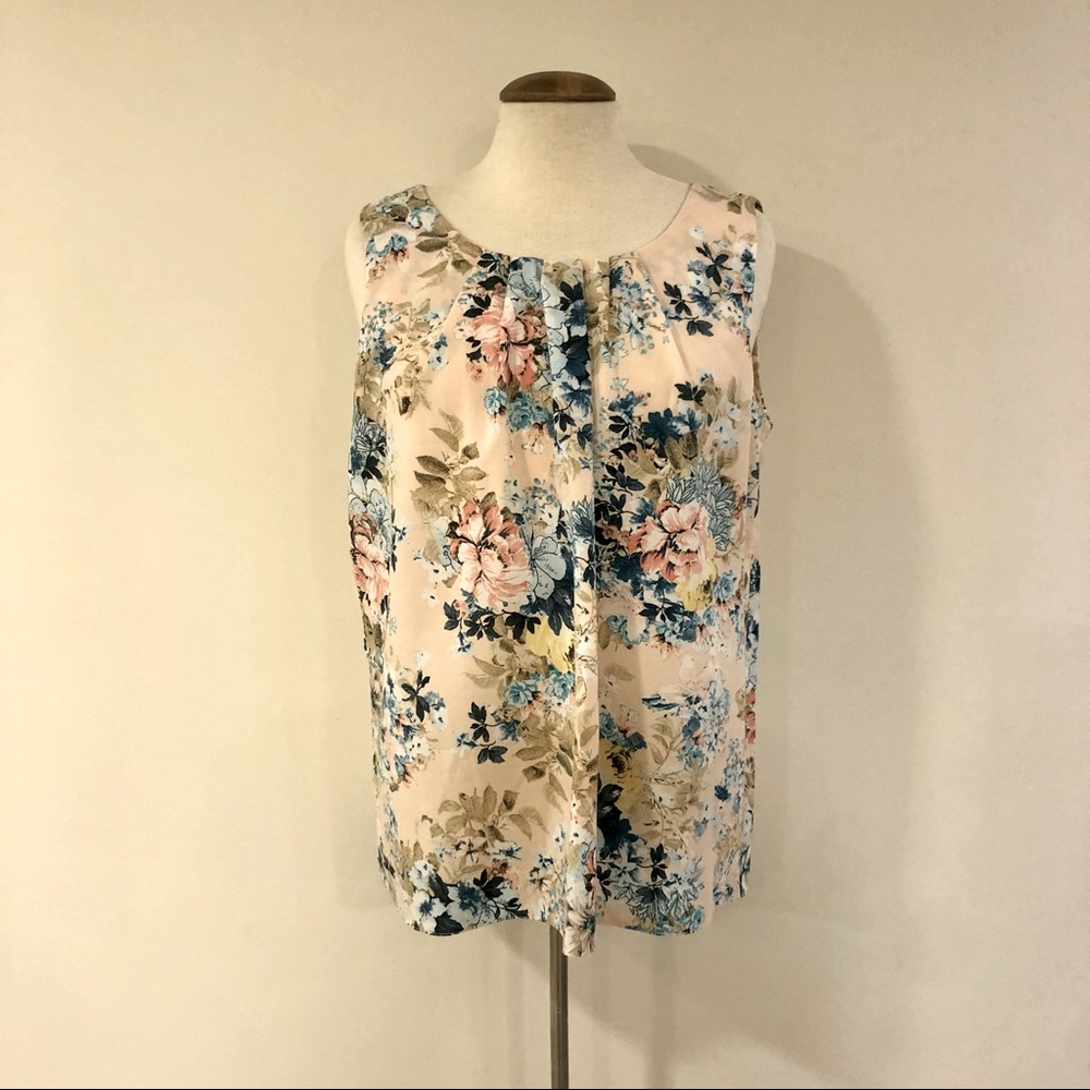 EUC Dorothy Perkins Floral Top!